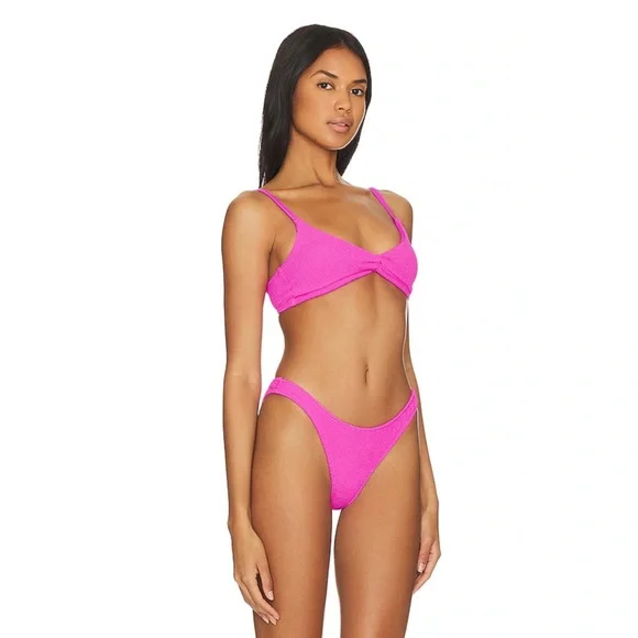 Good American Always Fits Twisted Top in Hawaiian Pink001, size 0 - Picture 3 of 6